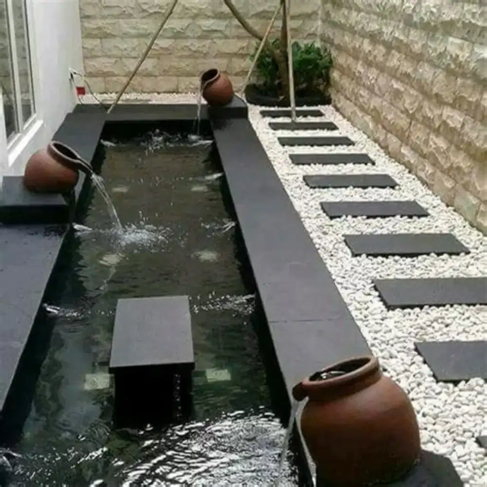 Tukang kolam ikan terdekat