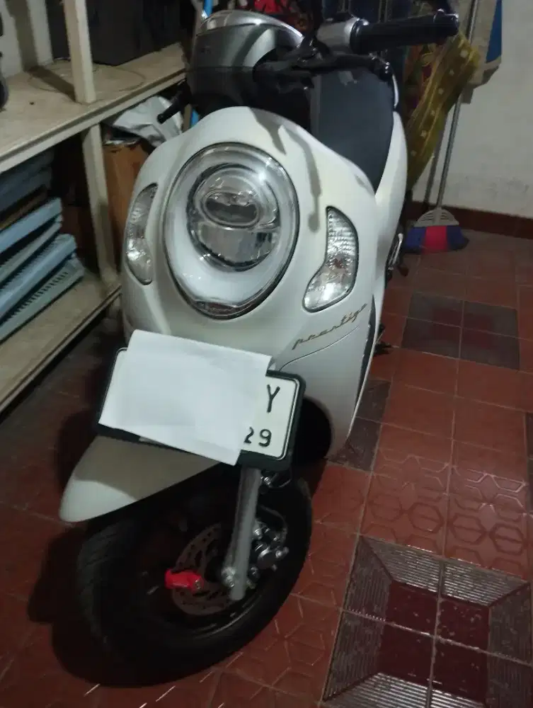 Dijual Scoopy 2024 Akhir