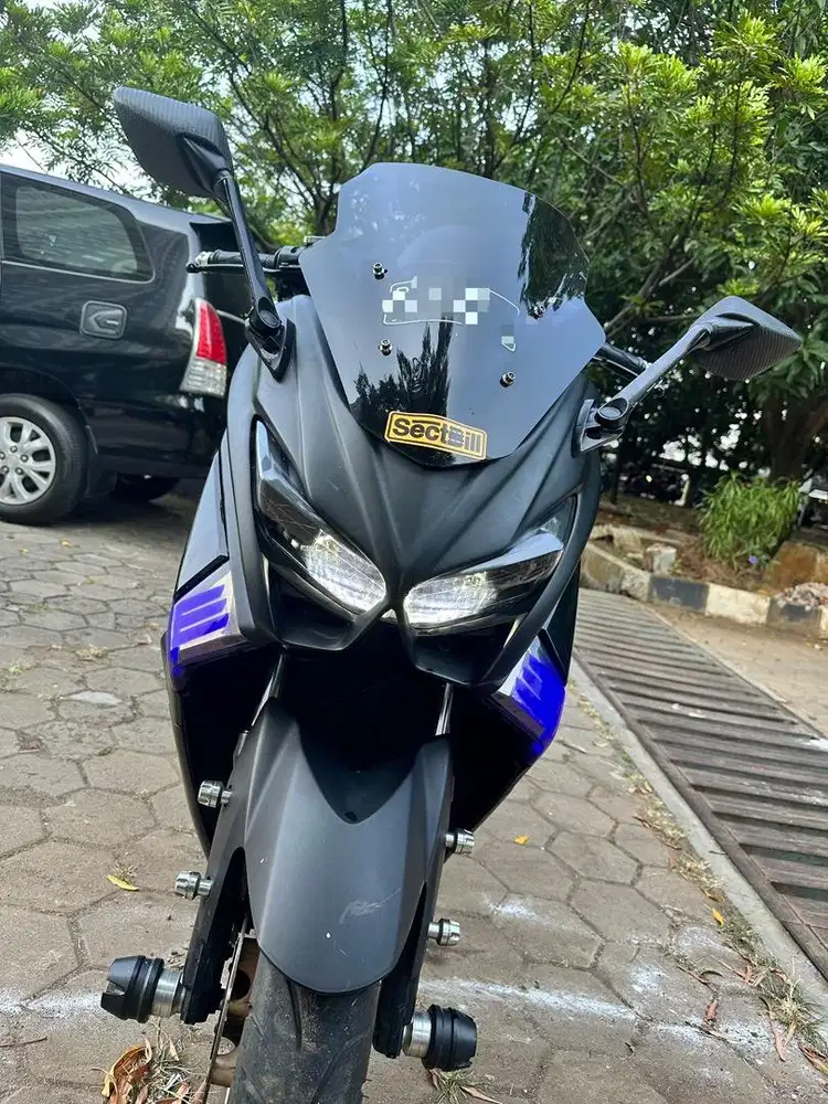 Jual N Max 2019 warna Hitam