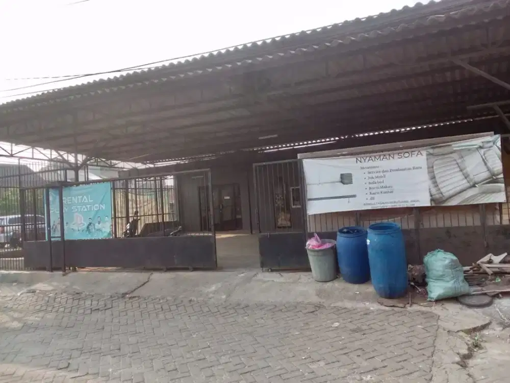 Disewakan Gudang ex Bengkel Sofa Jelupang Serpong utara Tangerang Selatan