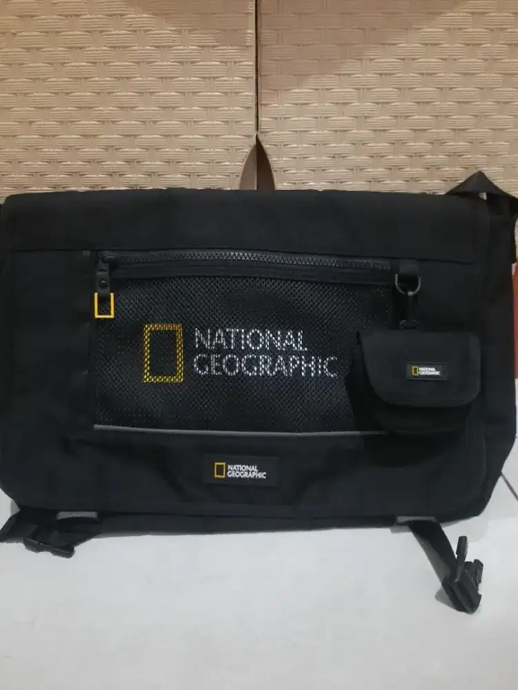 BUC. Tas NATIONAL GEOGRAPHIC 100% ORIGINAL