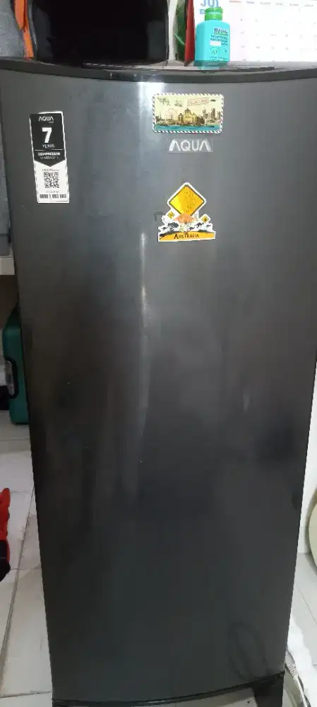 Jual cepat kulkas aqua