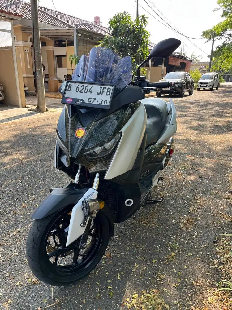 JUAL XMAX 2018 , APA ADA NYA . KEADAAN MOTOR NORMAL . TERIMAKASIH