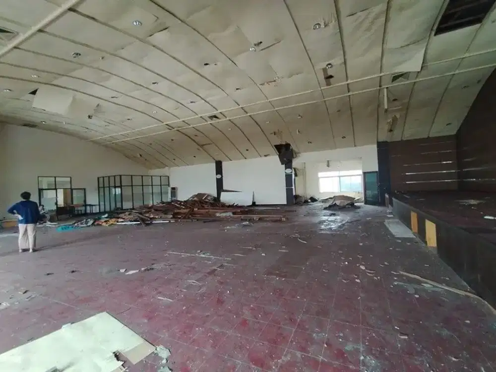 Ruang Usaha Luas di Pusat Bisnis Jl. Urip Sumoharjo Klitren, Gondokusuman, Yogyakarta.