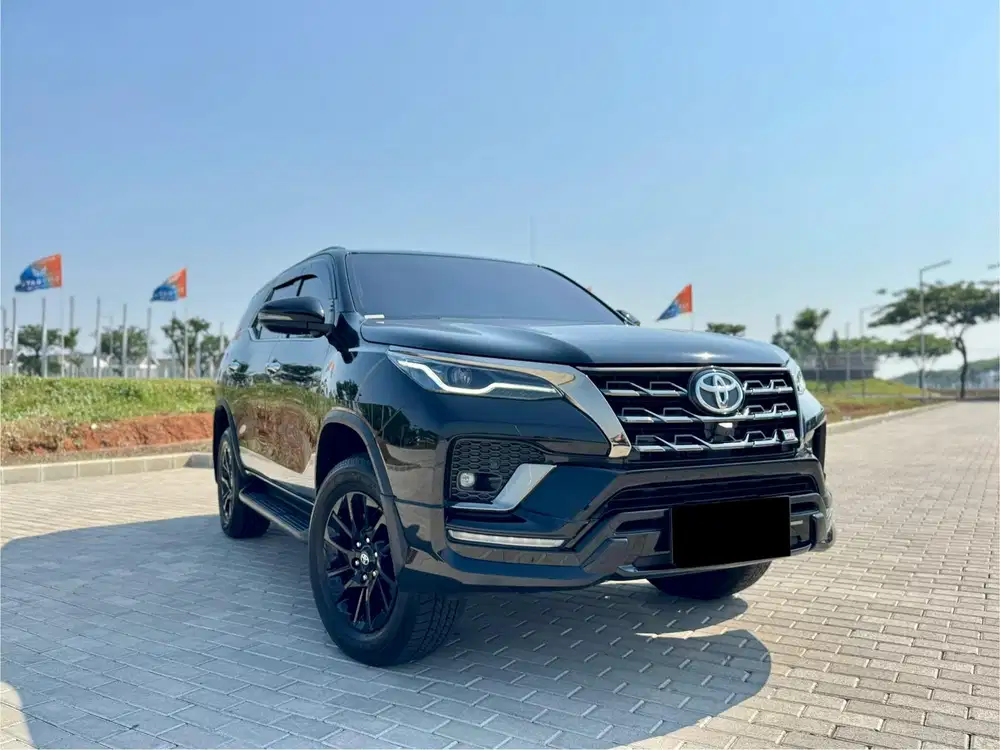 (KM 27 RIBU) Toyota Fortuner VRZ 2.8 GR Sport Hitam 2024! LIKE NEW