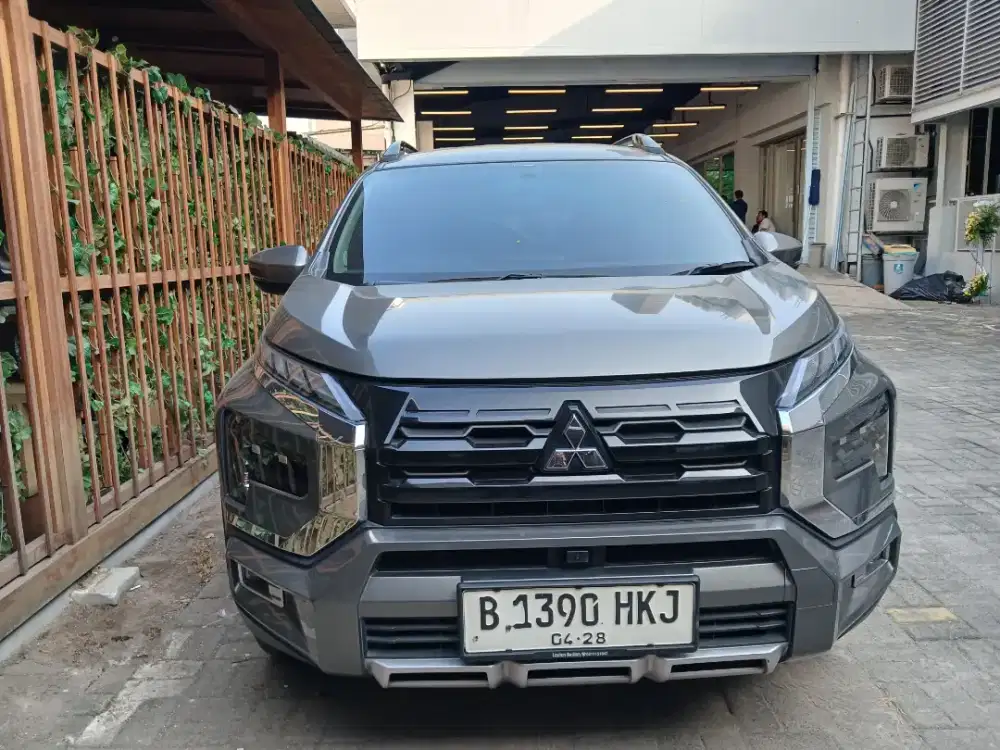 Xpander Cross Premium AT 2023