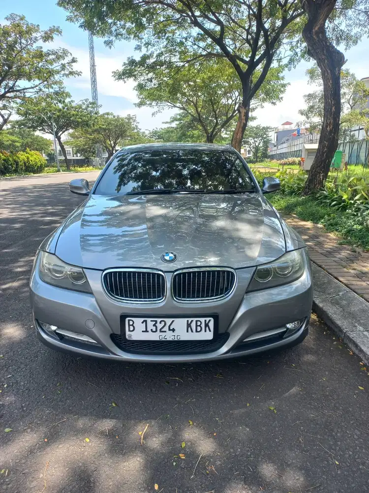 Jual cepat BMW 320i E90  LCI  2012