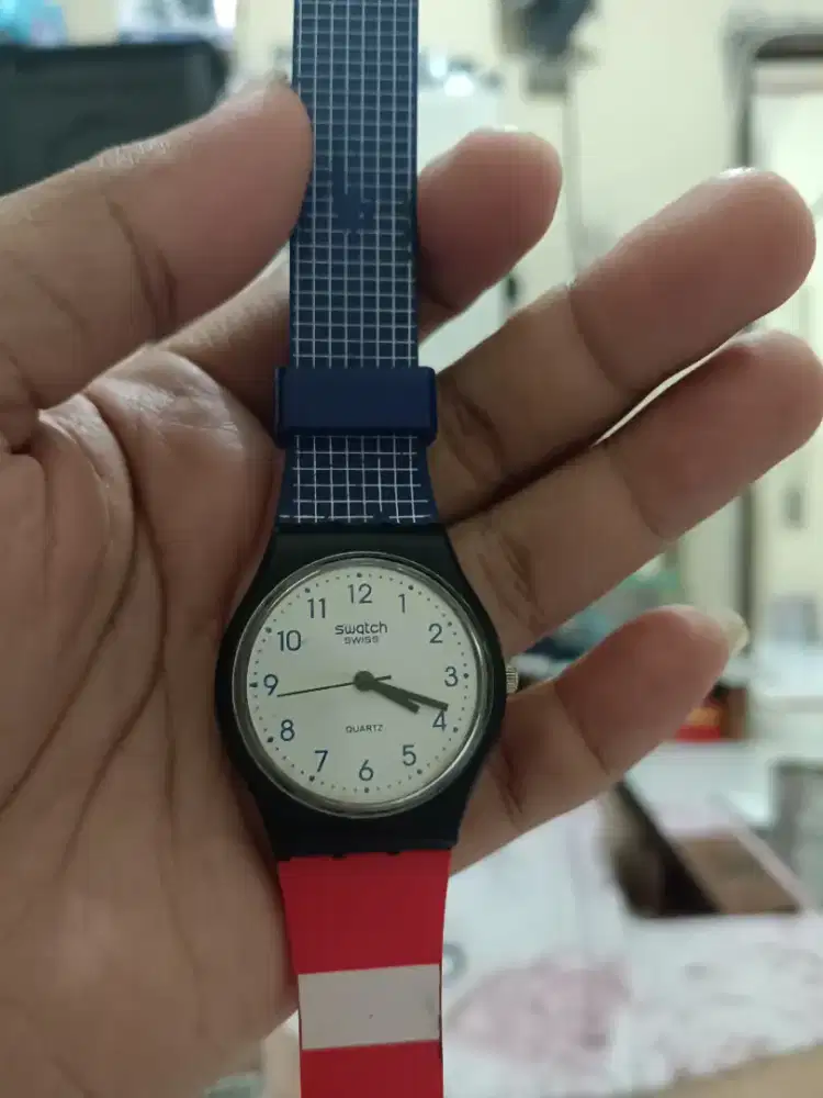 Jam Tangan Swatch second