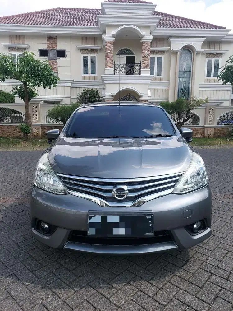 Nissan Grand livina XV MATIC 2016