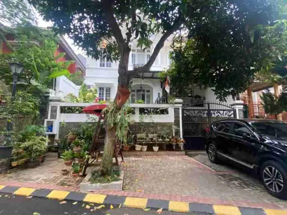 Di jual rumah mewah classic modern style dalam cluster favorite. CitraGran Cibubur.