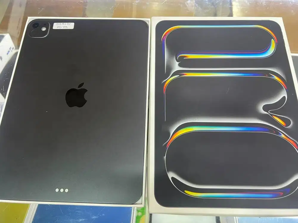 Ipad pro m5 11 inch 256 ibox wifi only garansi panjang febuari 2027