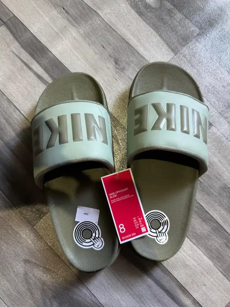 Sandal Nike ukuran 41