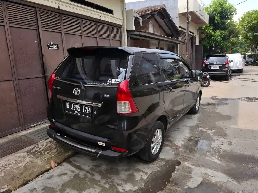Toyota Avanza Avansa G Manual MT Tahun 2012 Hitam , 2011