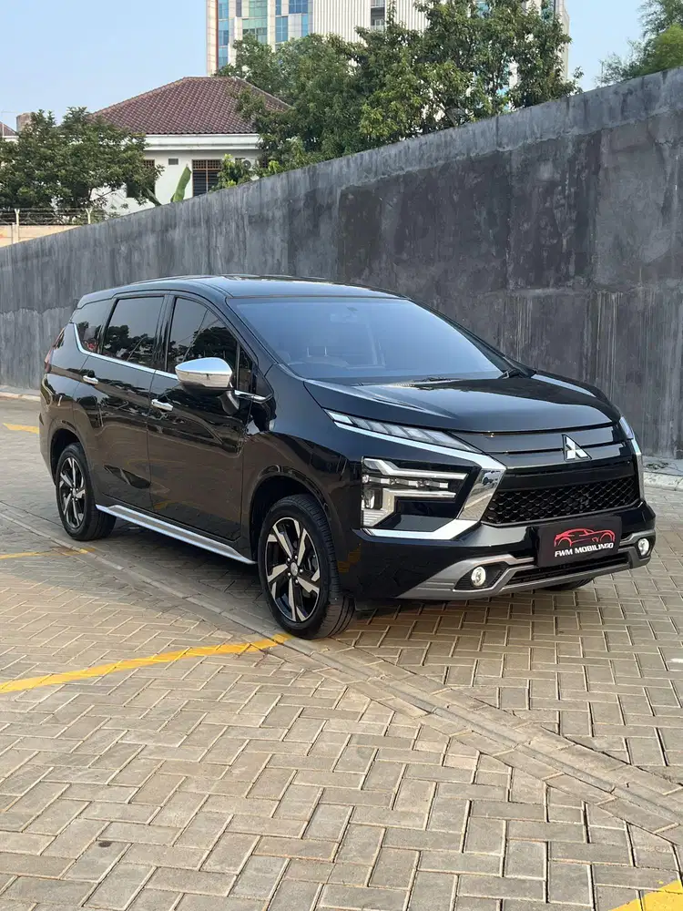 Mitsubishi xpander ultimate 1.5 CVT 2022 hitam, siap pakai
