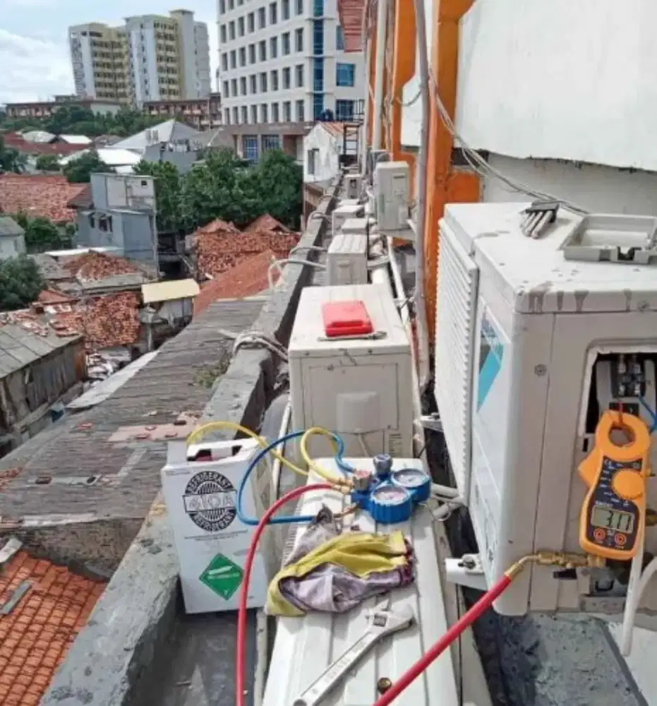 SERVICE AC REPARASI AC BONGKAR PASANG CUCI AC TAMBAH ISI FREON VAKUM