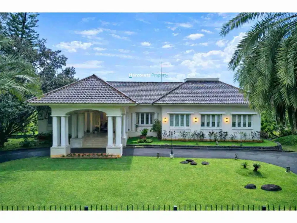 Dijual Villa Mewah Golf Sentul Bogor View Gunung Salak