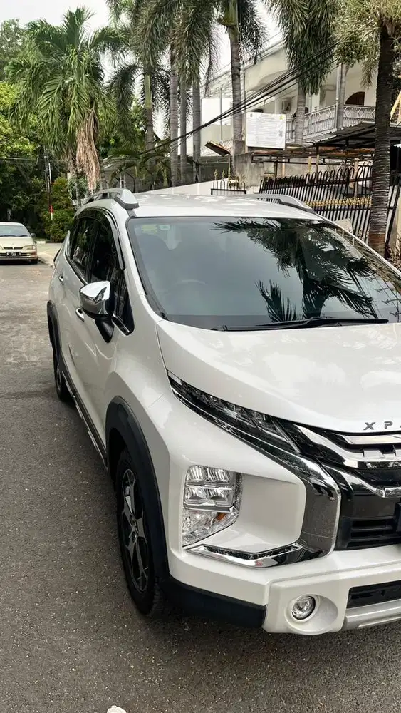 Jual Cepat Xpander Cross Premium Package Low Km