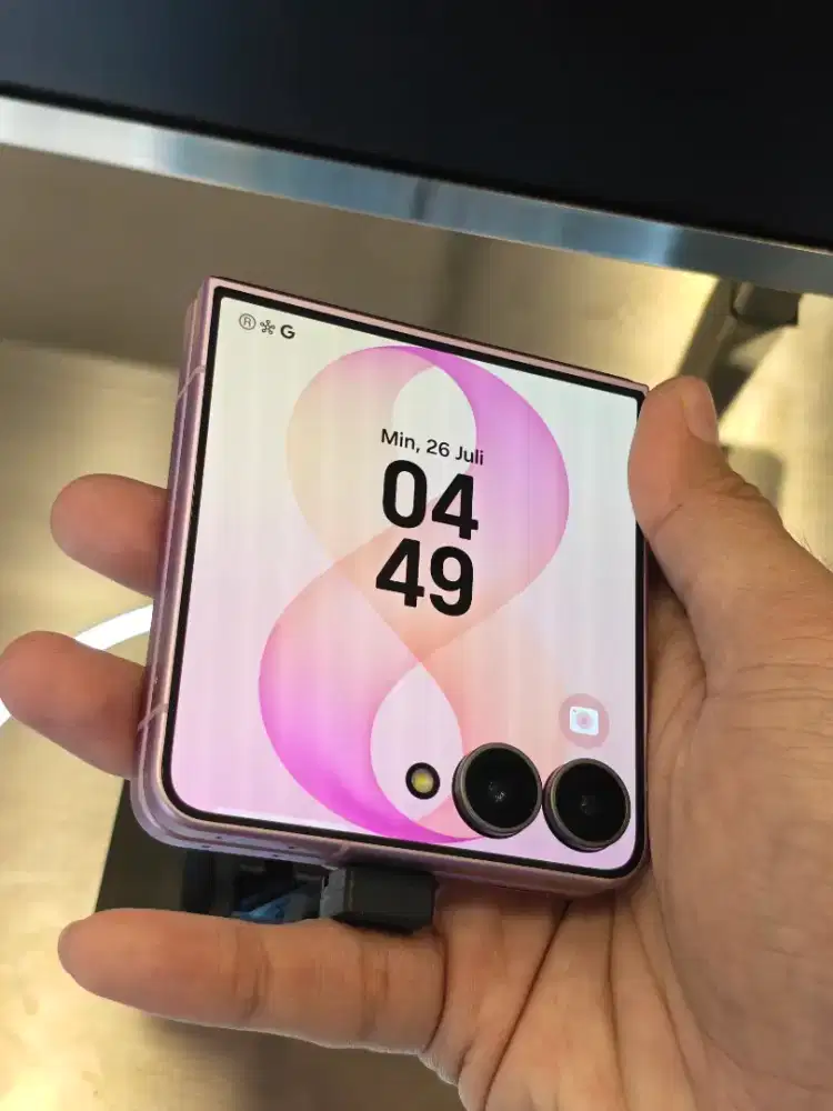 PRE ORDER SAMSUNG ZFLIP 8 HANYA DI KREDIVO
