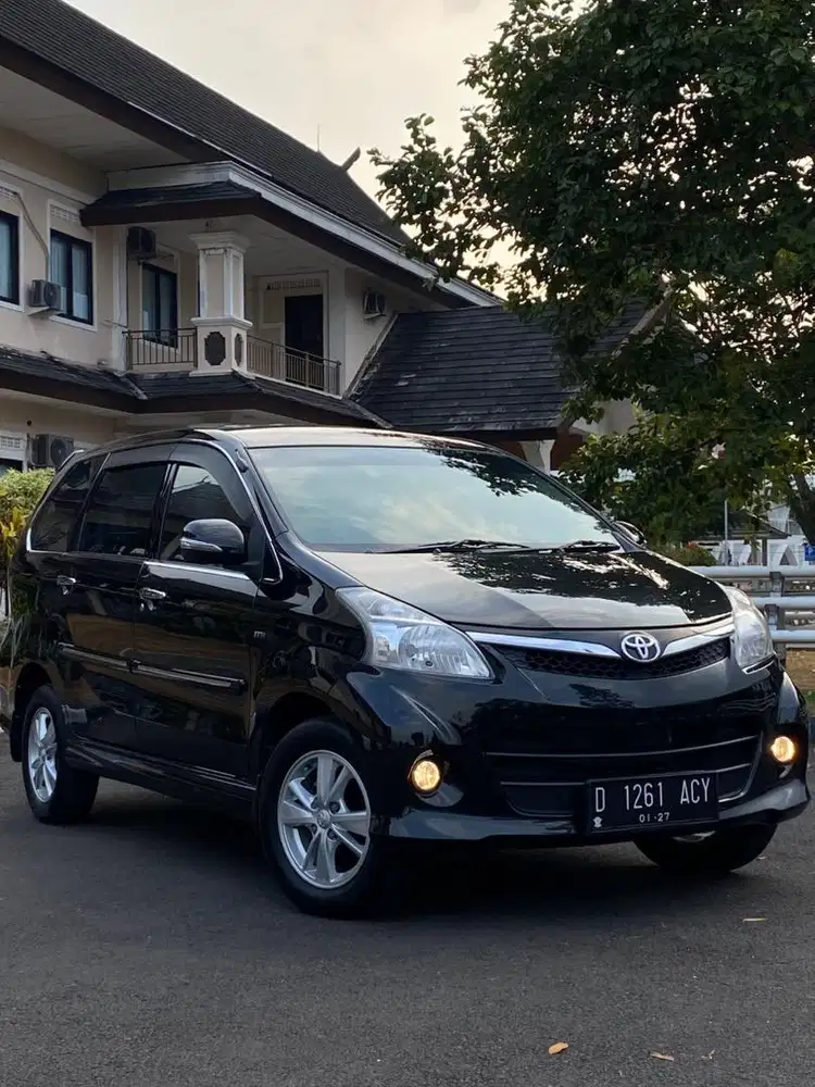 Jual avanza veloz matic 1.5 2014 antik