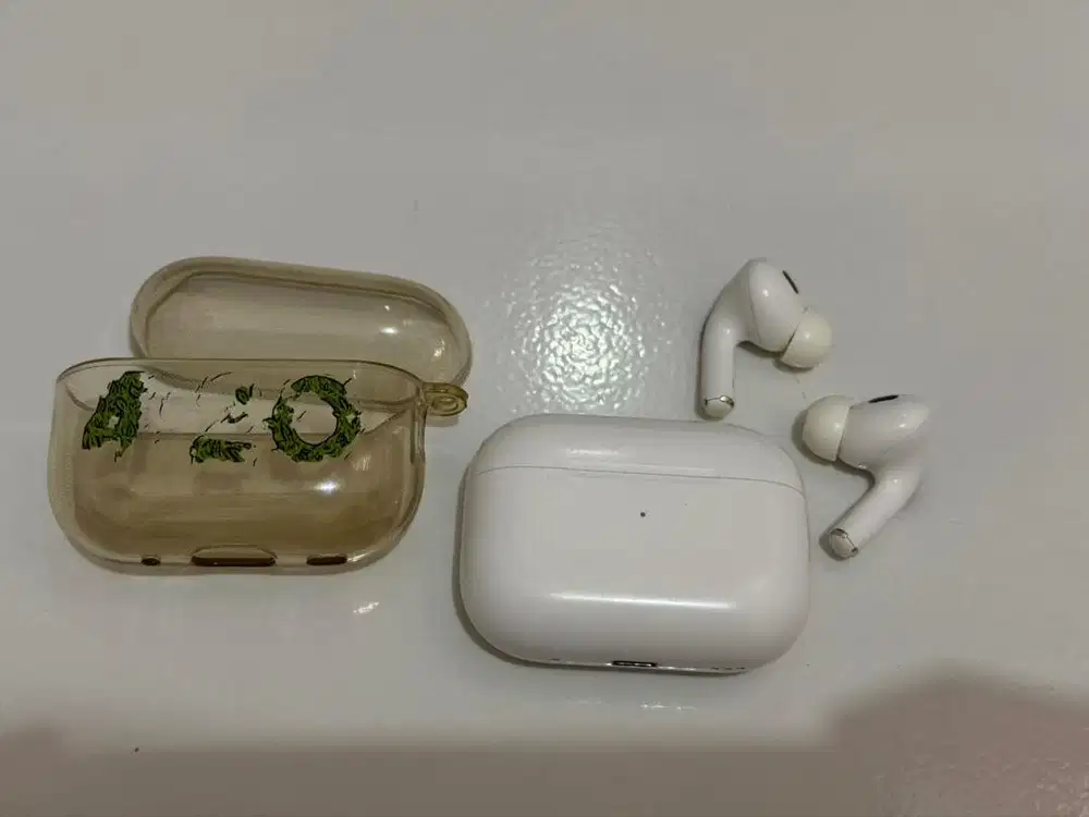 Airpods pro gen 2 lightning 2023 ORIGINAL APPLE batangan resmi MURAH