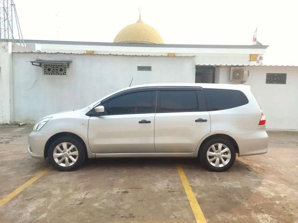 Nissan Grand livina 2016 Bensin