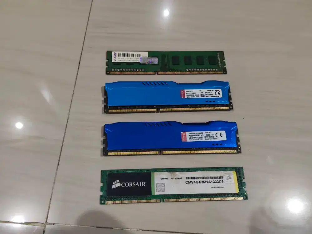 Ram PC 4GB DDR 4 dan DDR 3