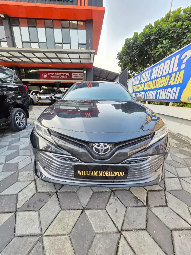Toyota Camry 2.5 V 2021