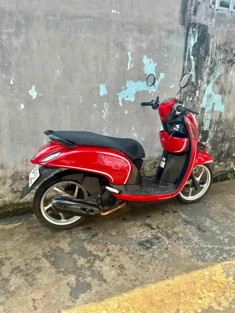Scoopy Sporty Original 2014