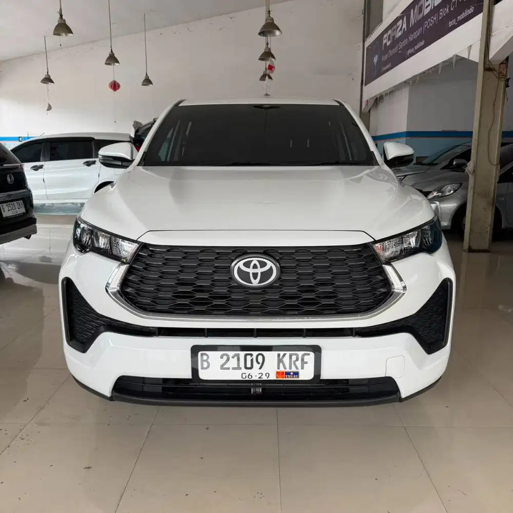 Innova Zenix G Hybrid CVT 2024 Putih