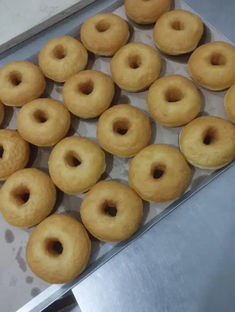 Tenaga Bantu Bakery Rumahan