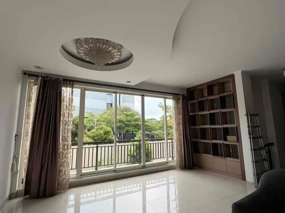 Rumah 3 Lantai di Townhouse Ancol Mansion Jakarta Utara