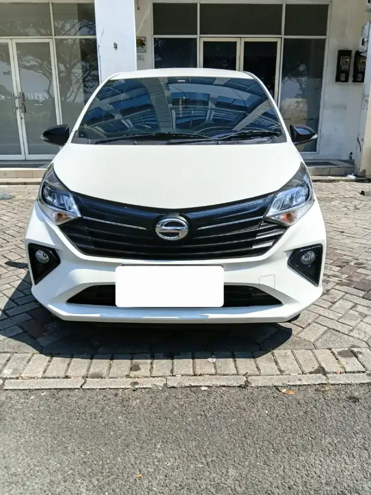 Daihatsu New Sigra 1.2 R AT Tahun 2025 Warna Putih