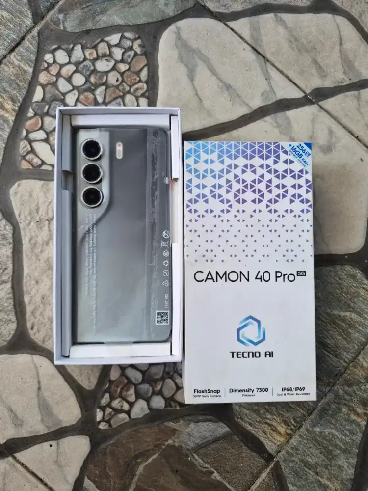 Tecno camon 40 pro 5G ram 8/256