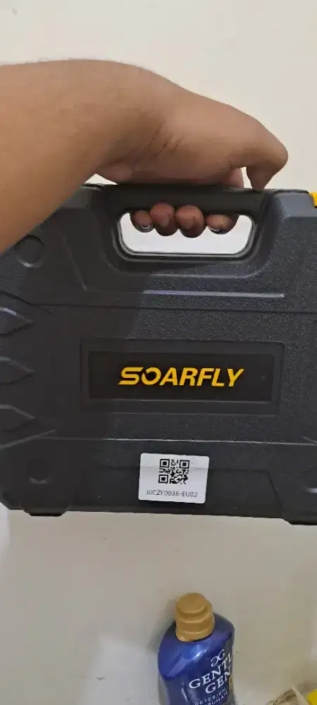 Bor tangan soarfly