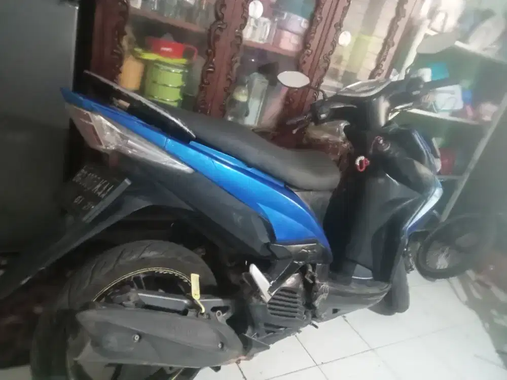 Xeon biru tahun 2012 awal 2013