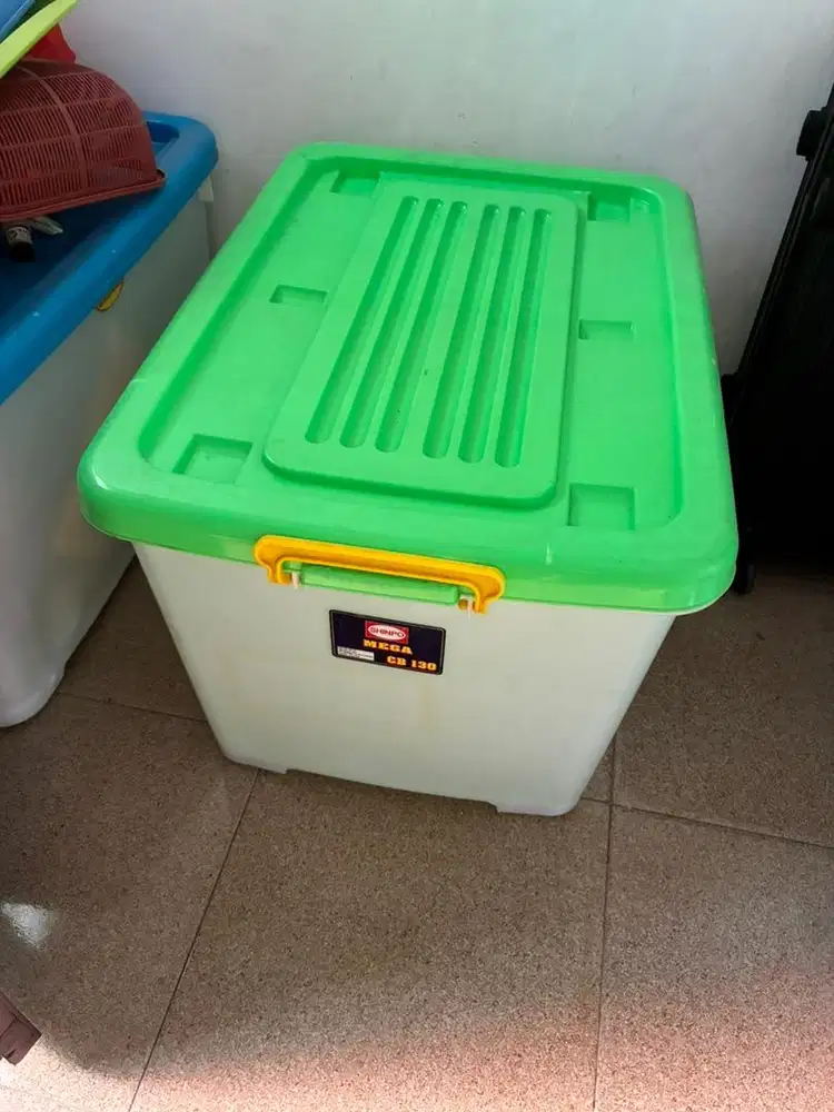 Second Shinpo Container Box size besar/ kotak penyimpanan kota bogor