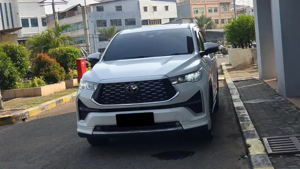 Km 7 ribu toyota kijang innova zenix q hybrid modelista tss 2025 putih