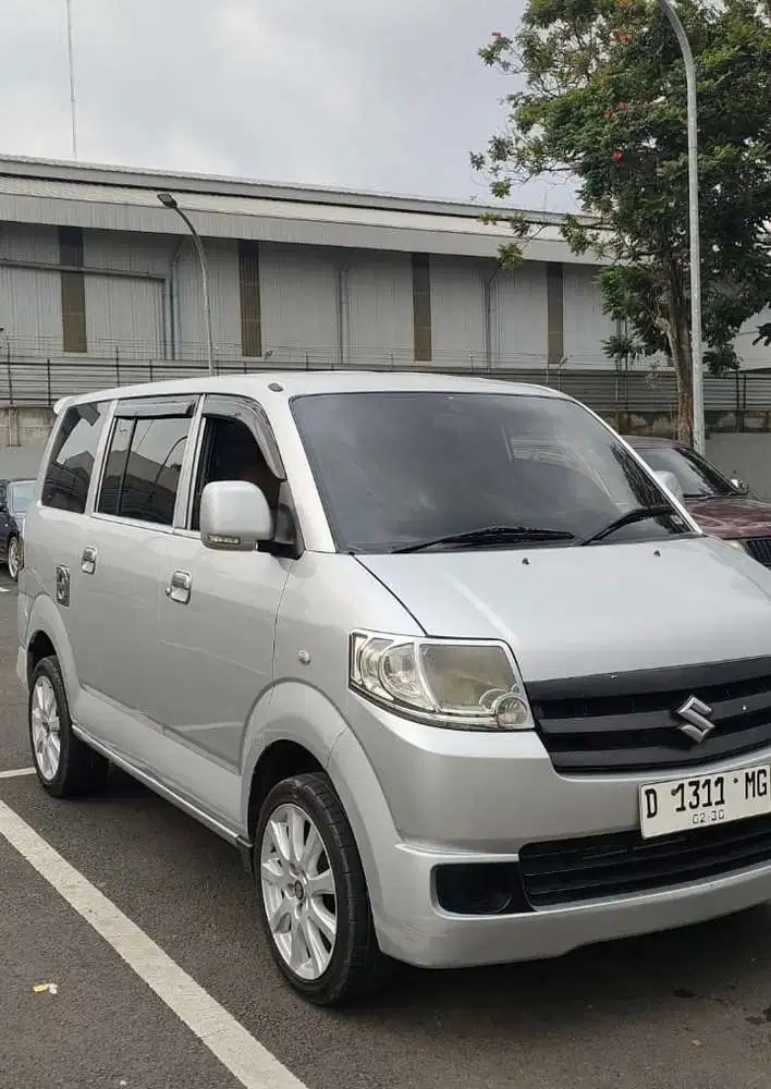 Suzuki APV 2010 Bensin
