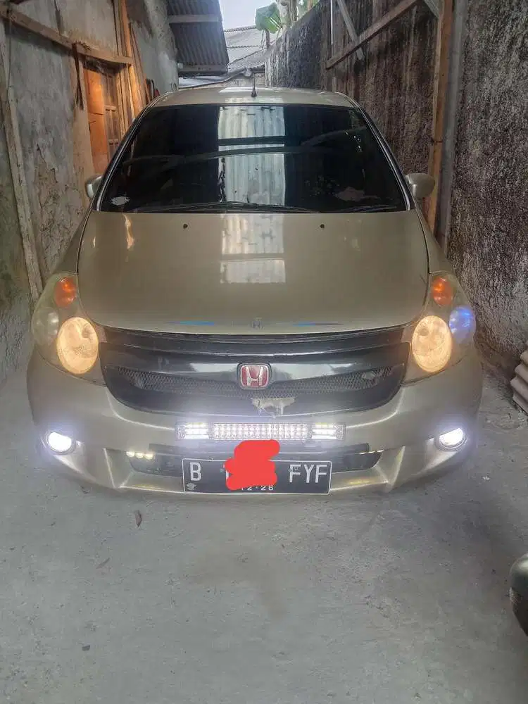 Honda Stream 2002 Bensin