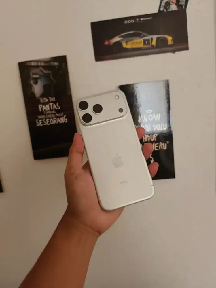 Iphone 17 promax 256gb ibox silver fullset mulus like new