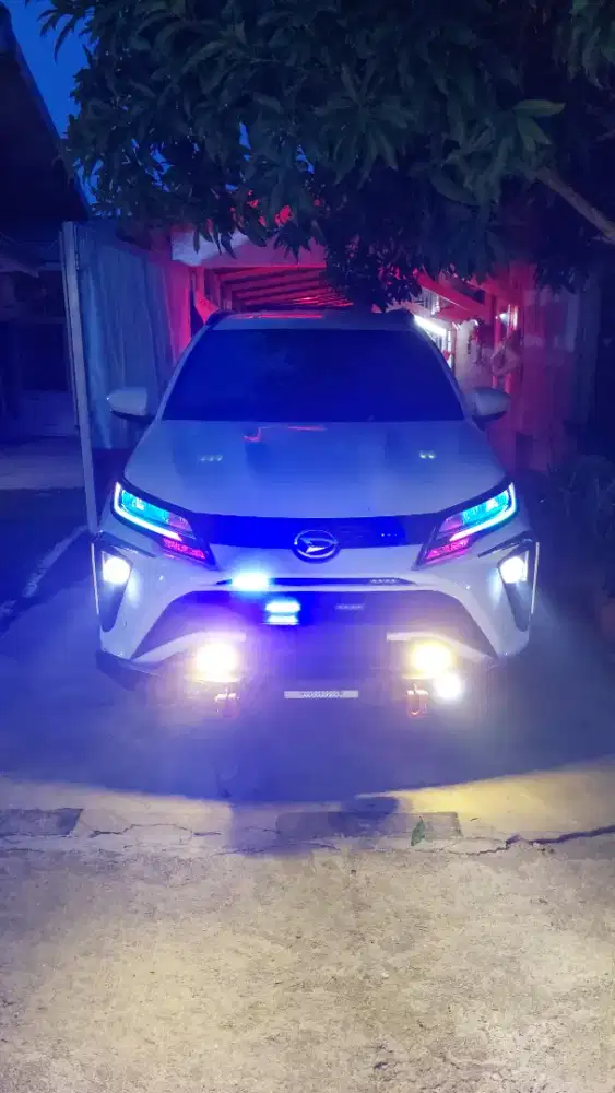 Mobil Daihatsu Terios Tipe R-Deluxe MT. Tahun 2018