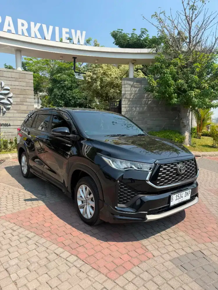 Innova Zenix 2.0 V Hybrid Modellista AT 2022/2023