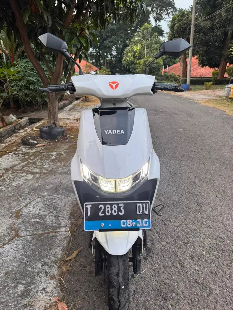 DIJUAL MOTOR LISTRIK YADEA T9 2025 – MULUS, SIAP PAKAI!