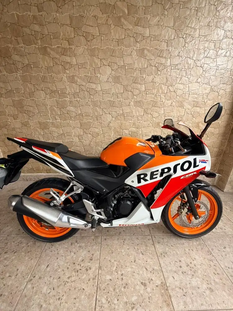 Jual Honda CBR 150 LOW KM