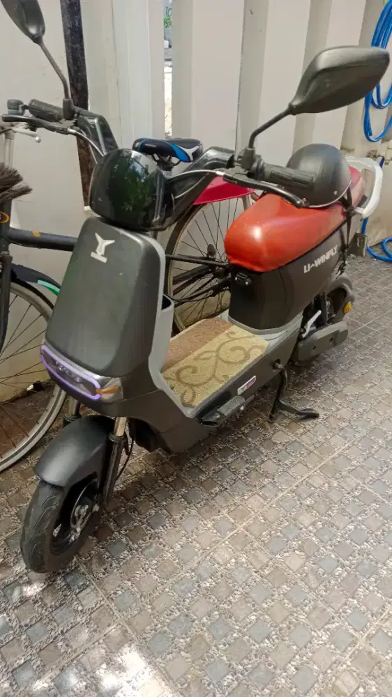 sepeda listrik uwinfly D8s