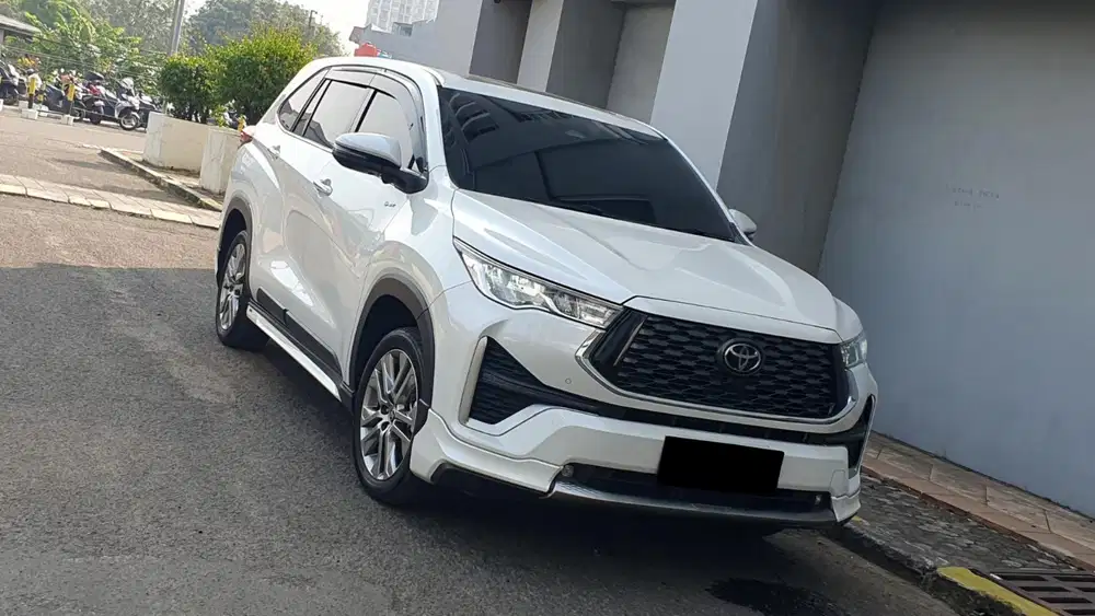 Kilometer 7 ribu toyota innova zenix q hybrid modelista 2025 putih