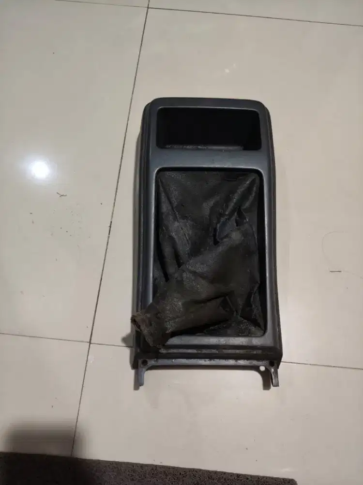 Konsul box kijang kapsul LGX 97