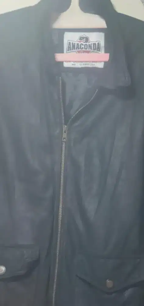 Jaket merk ANACONDA