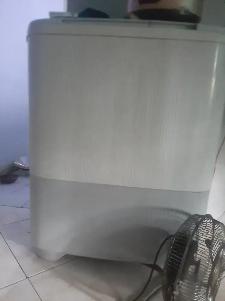 Jual mesin cuci sharp 2 tabung,,7-8 kg,,normal