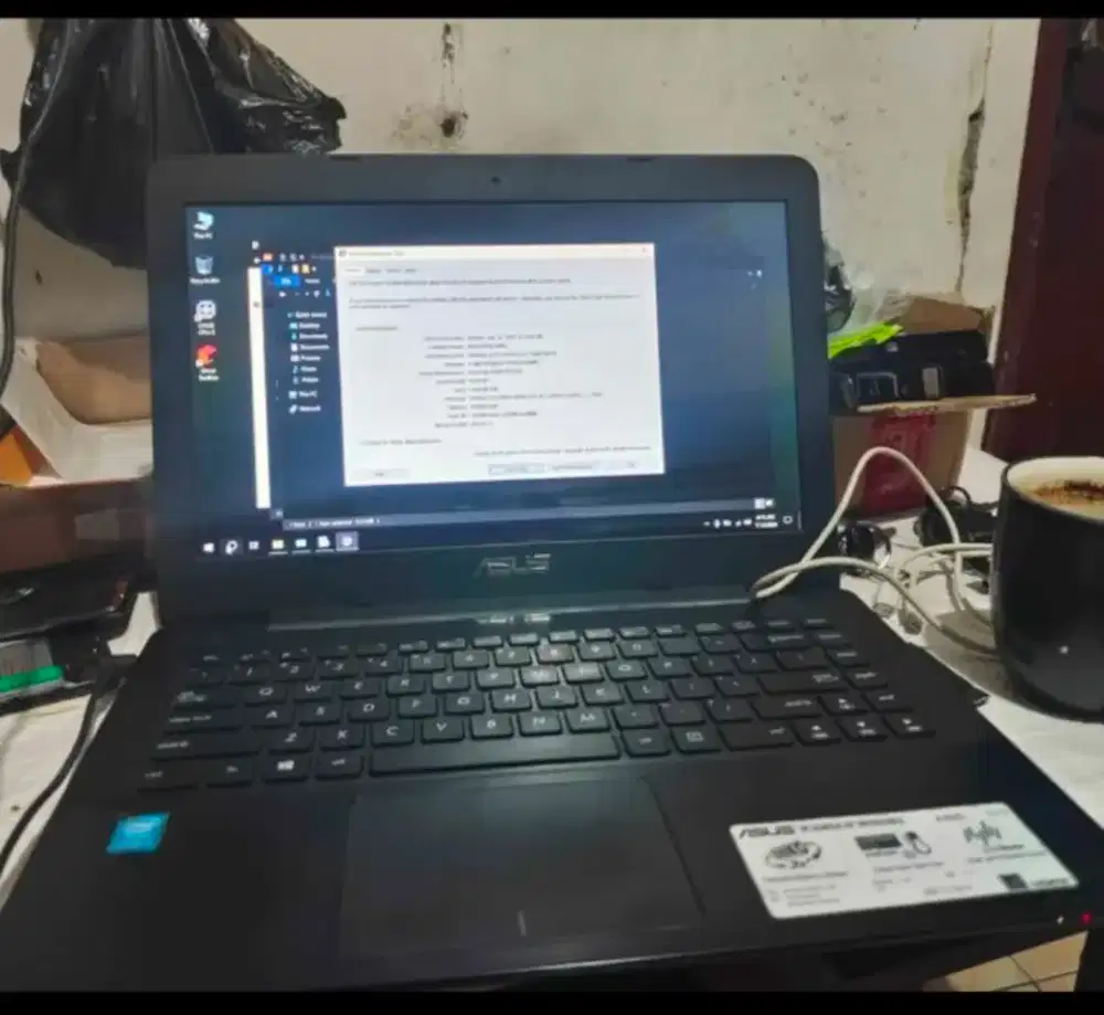 Laptop Asus i3 gen4
